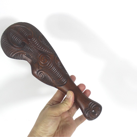 Vintage Maori Wahaika Club Carved Wood Patu Ceremonial New Zealand Art - Picture 3 of 10